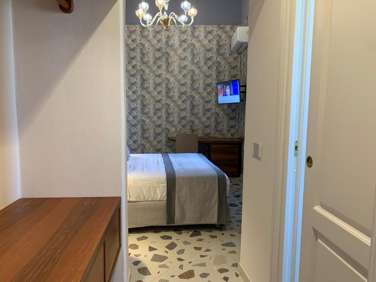 Dimora Del Leone Gaeta Bed & Breakfast Eksteriør bilde